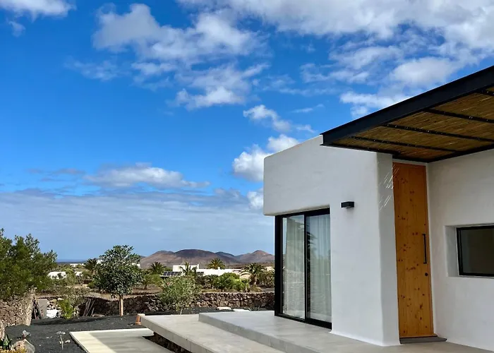 Antigua Nyaraló